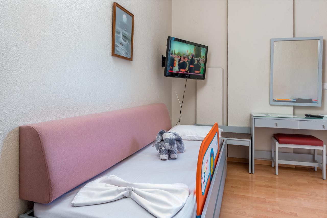 7Palms Aparthotel Rhodes City Екстериор снимка