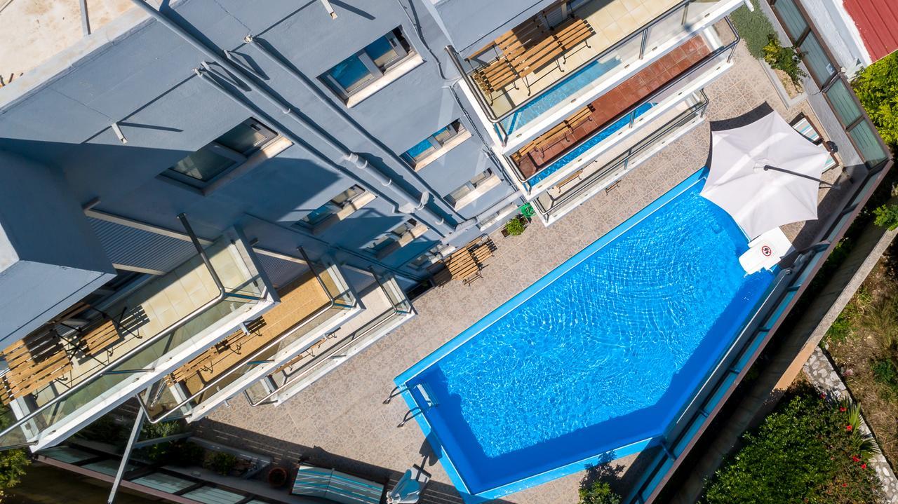 7Palms Aparthotel Rhodes City Екстериор снимка